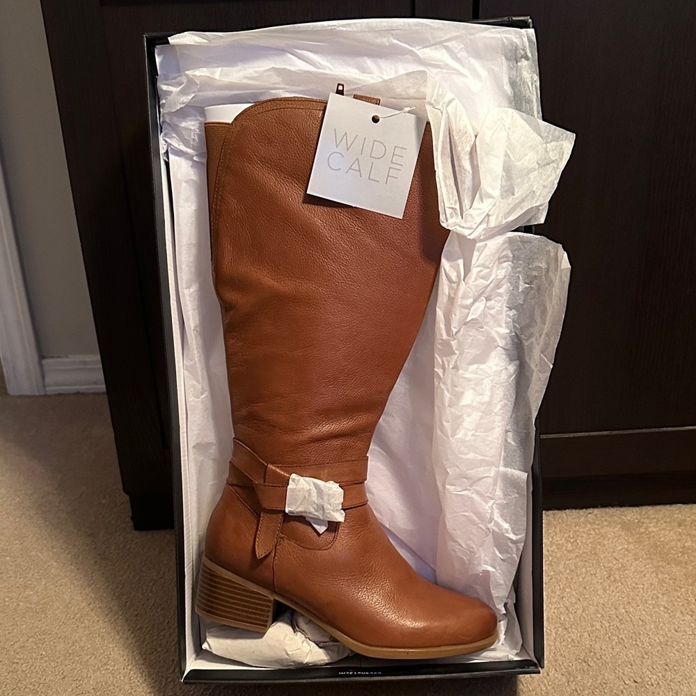 NWT Naturalizer Wide Cafe Brown Boots